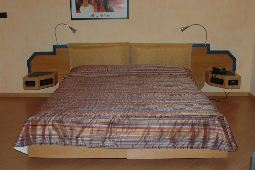 Hotel St John Desio Zewnętrze zdjęcie