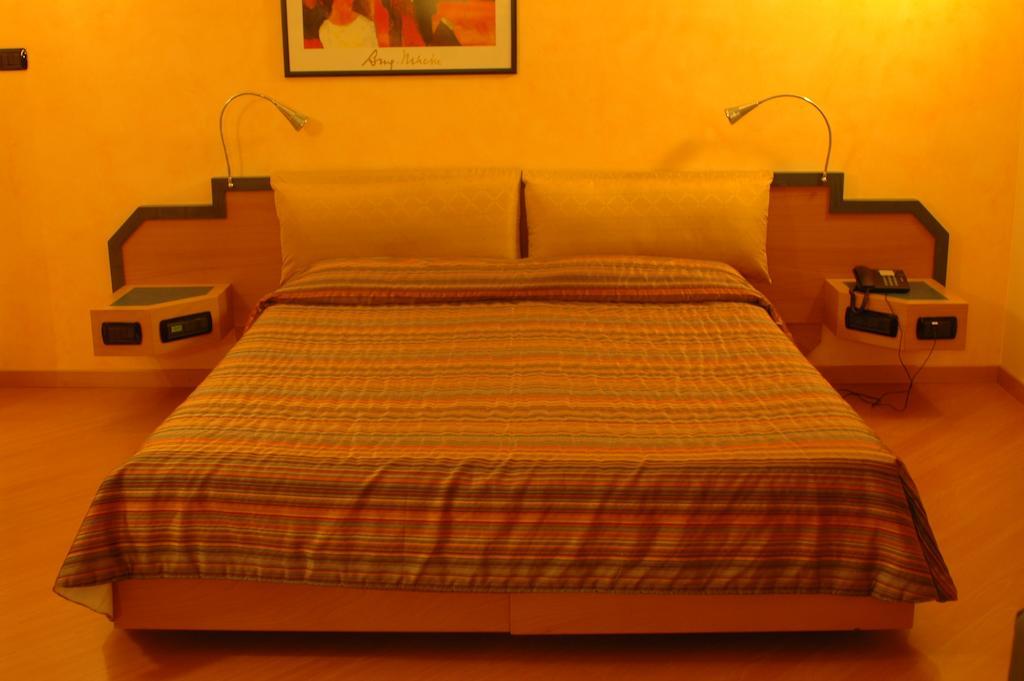 Hotel St John Desio Zewnętrze zdjęcie